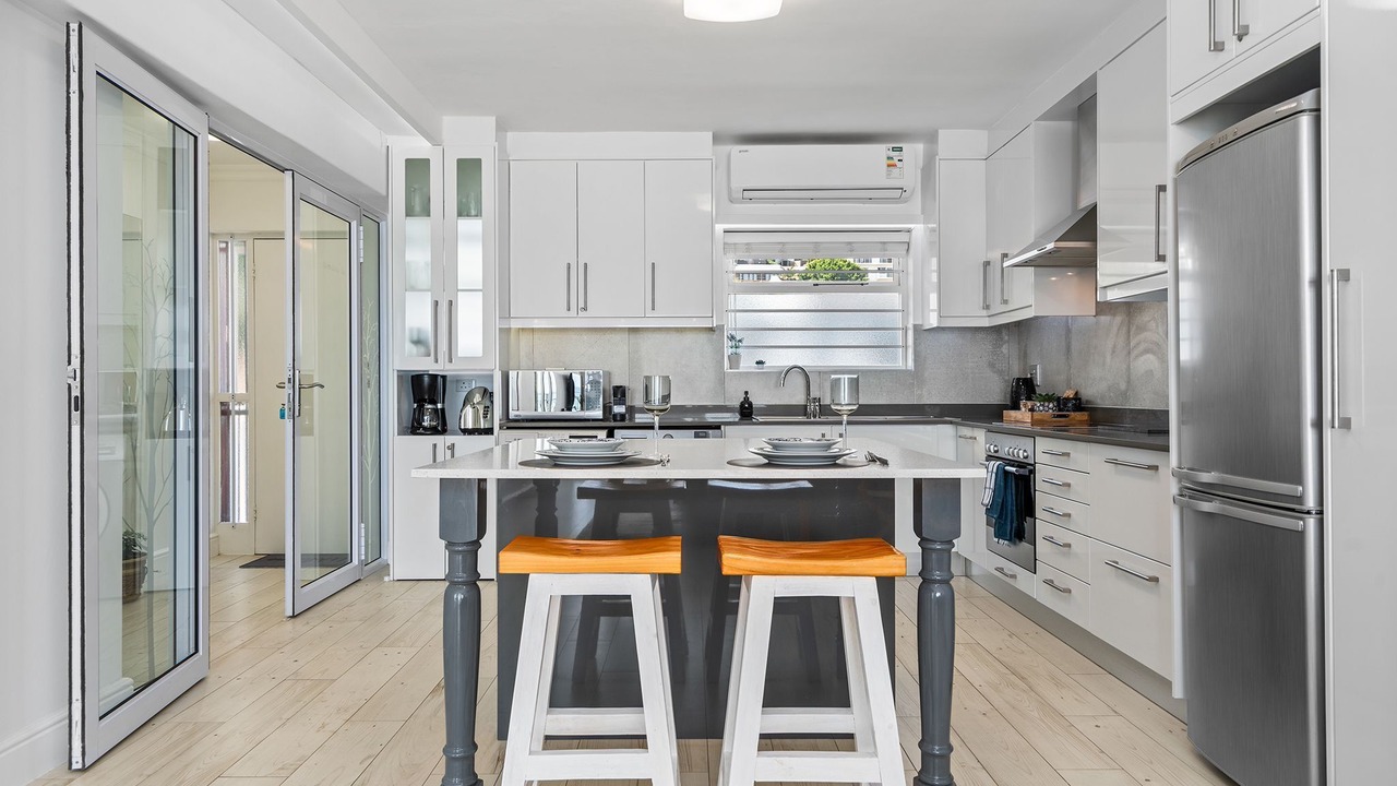 Photo of Kitchen in Gordons Bay Central