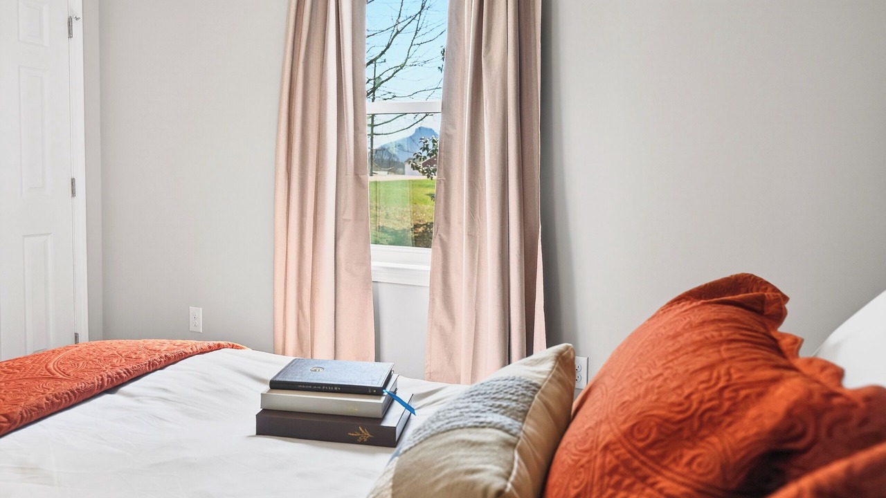 Photo of Bedroom in Pilot Mountain