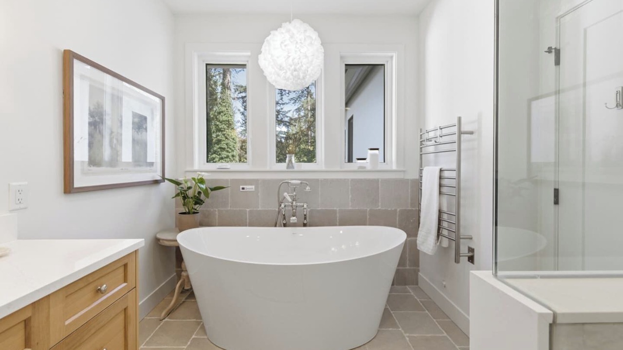 Photo of Bathroom in Pemberton Heights