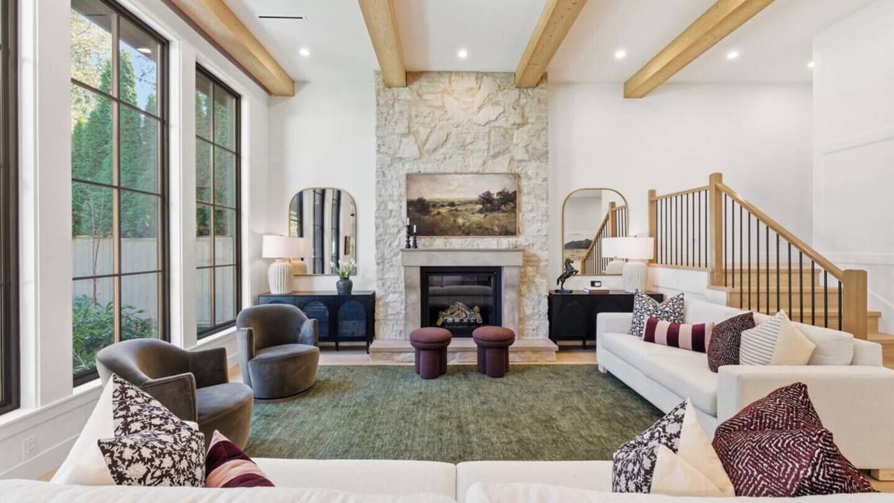 Photo of Livingroom in Pemberton Heights