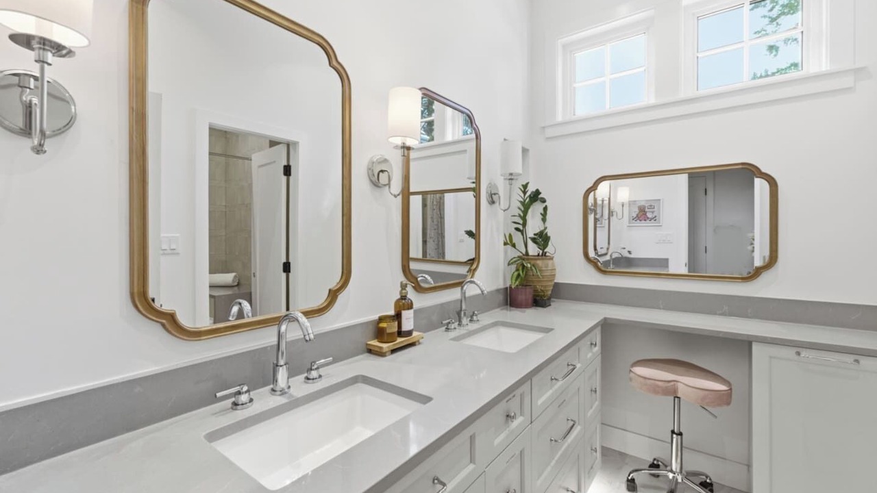 Photo of Bathroom in Pemberton Heights