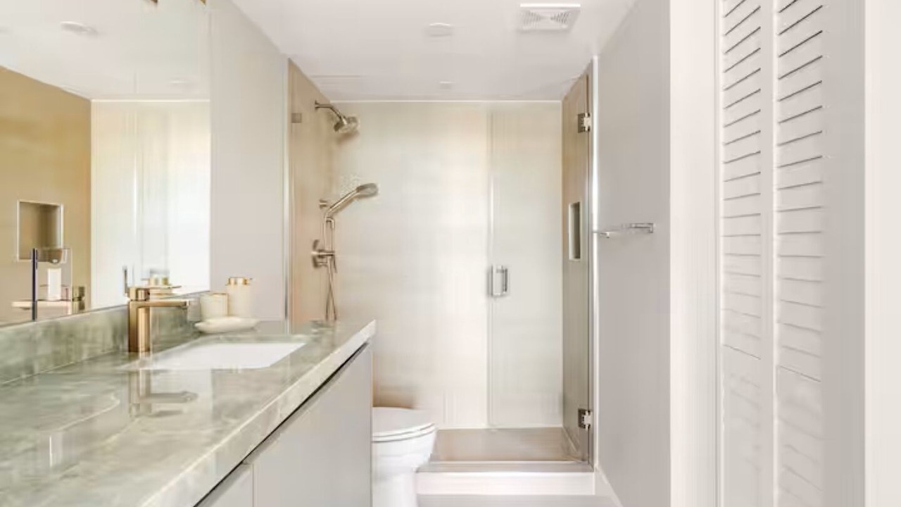 Photo of Bathroom in Aventura