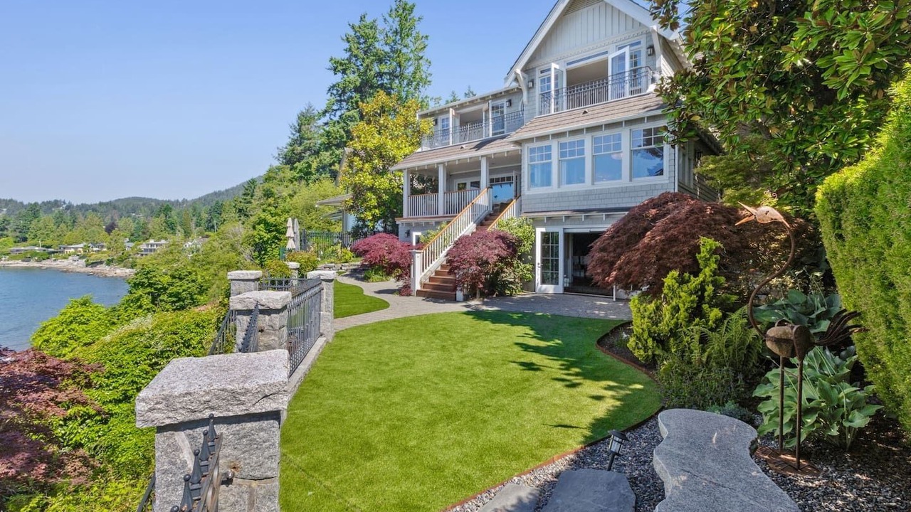 Photo of Outdoor in West Vancouver