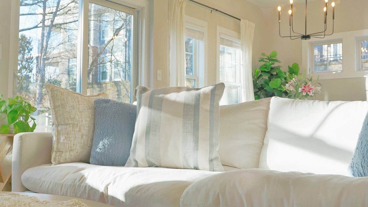 Photo of Livingroom in Huntersville