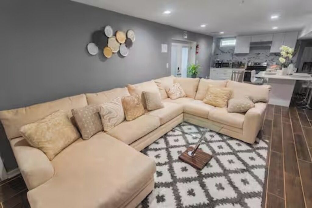 Photo of Livingroom in Montpelier