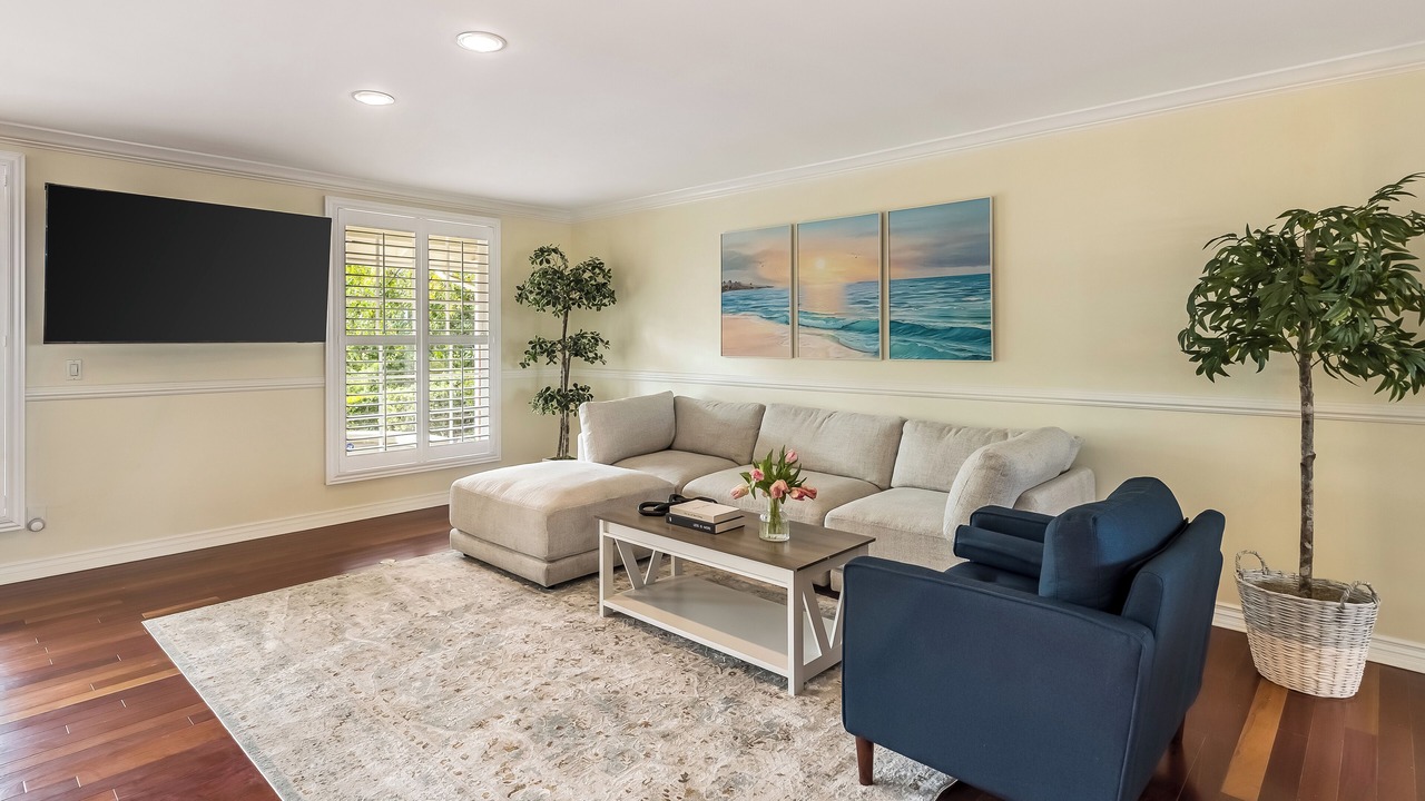 Photo of Bedroom in West Hills
