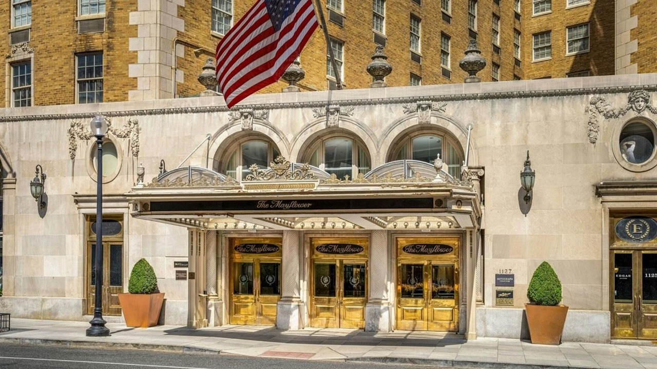 Photo of Outdoor in Connecticut Ave - K Street