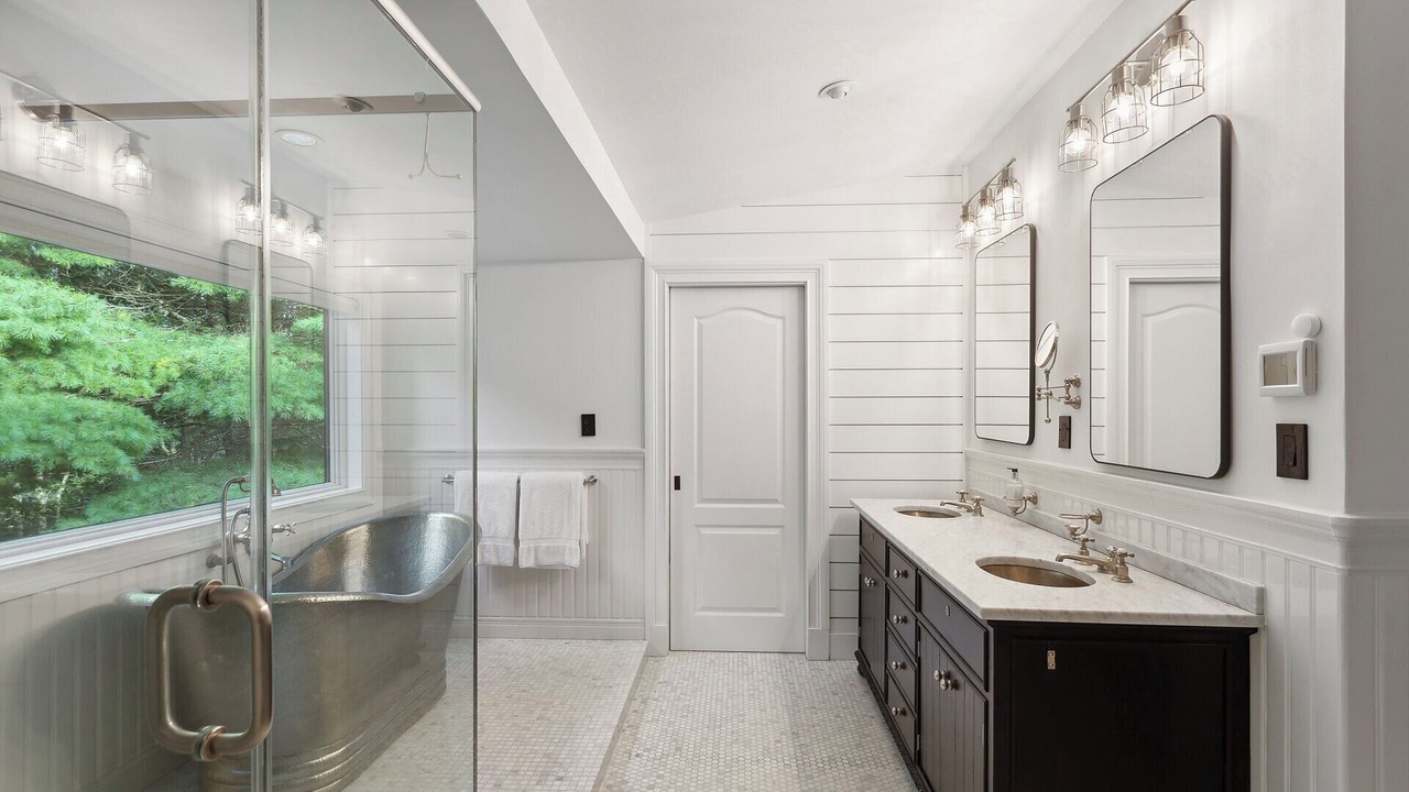 Photo of Bathroom in East Hampton