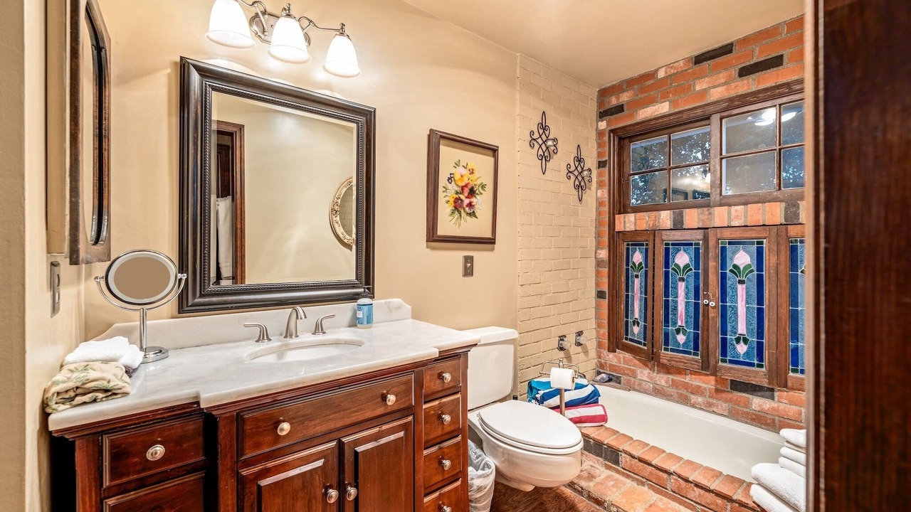 Photo of Bathroom in Fillmore