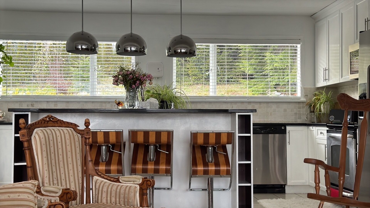 Photo of Kitchen in West Vancouver