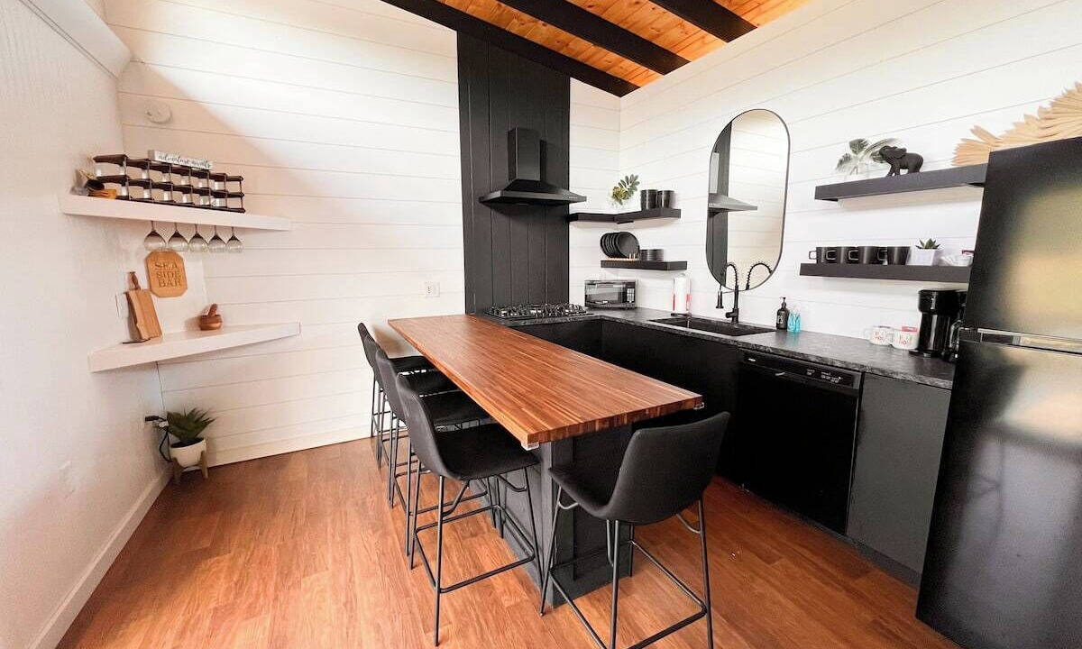 Photo of Kitchen in East Dubuque