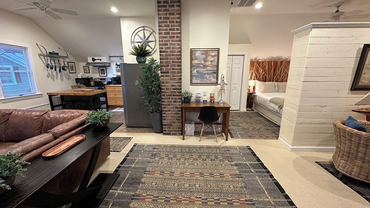 Photo of Livingroom in Yachting Village