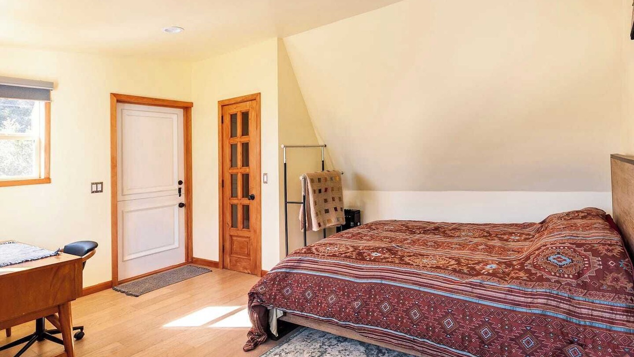 Photo of Bedroom in Topanga
