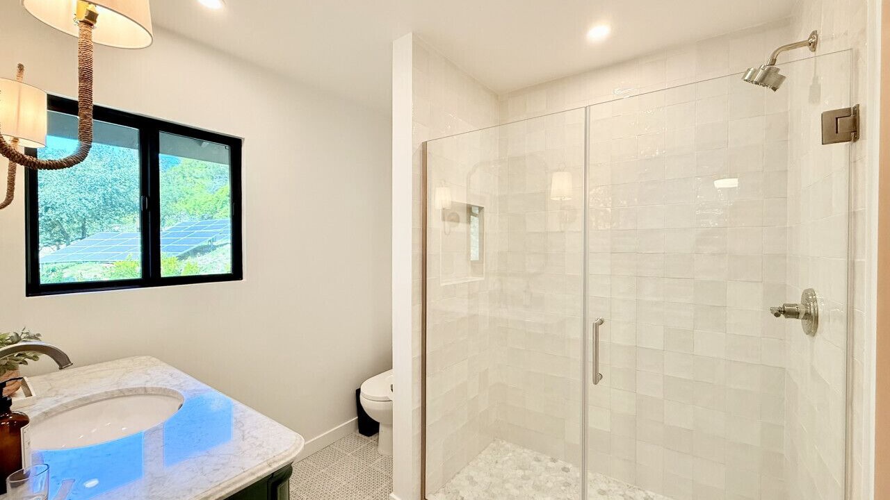 Photo of Bathroom in Meiners Oaks