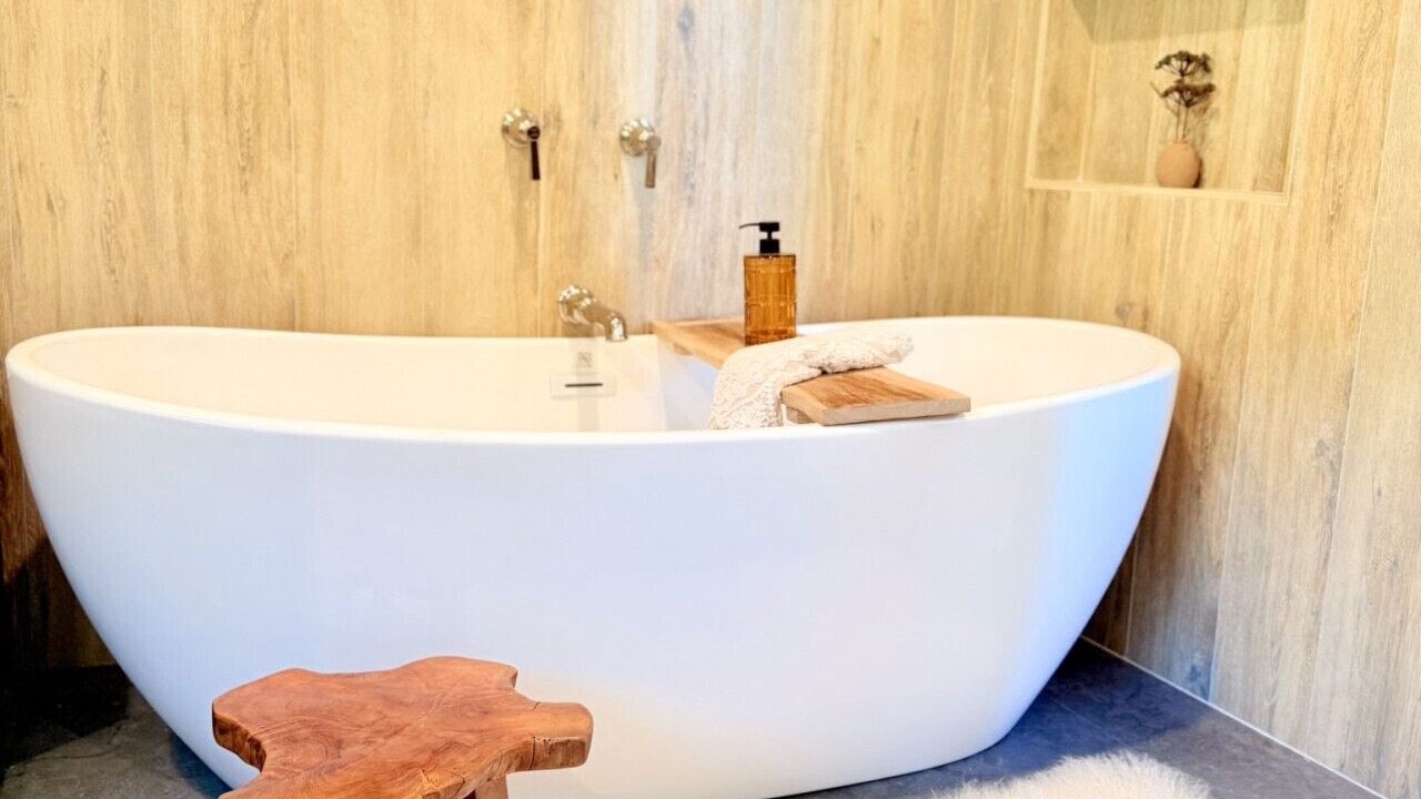 Photo of Bathroom in Meiners Oaks