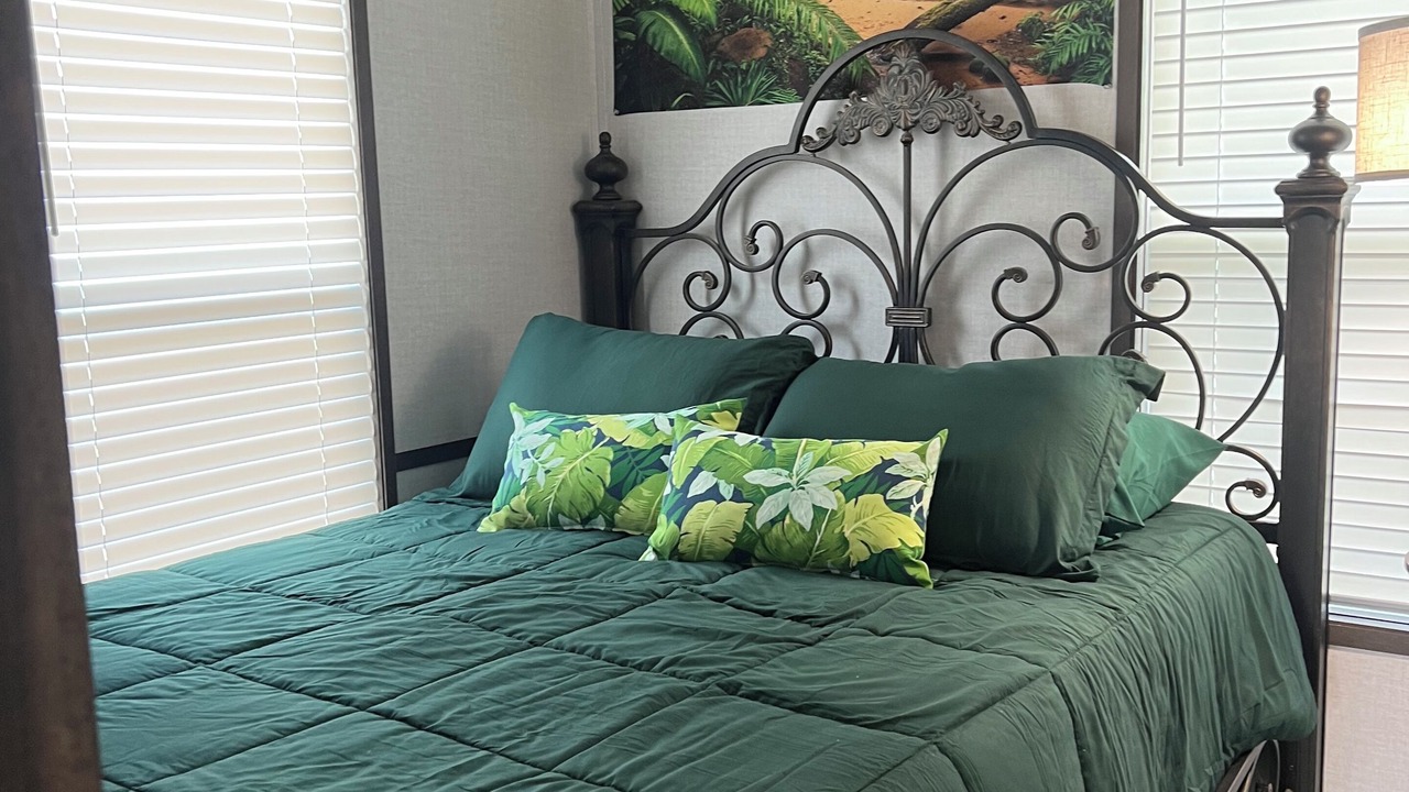 Photo of Bedroom in Foley