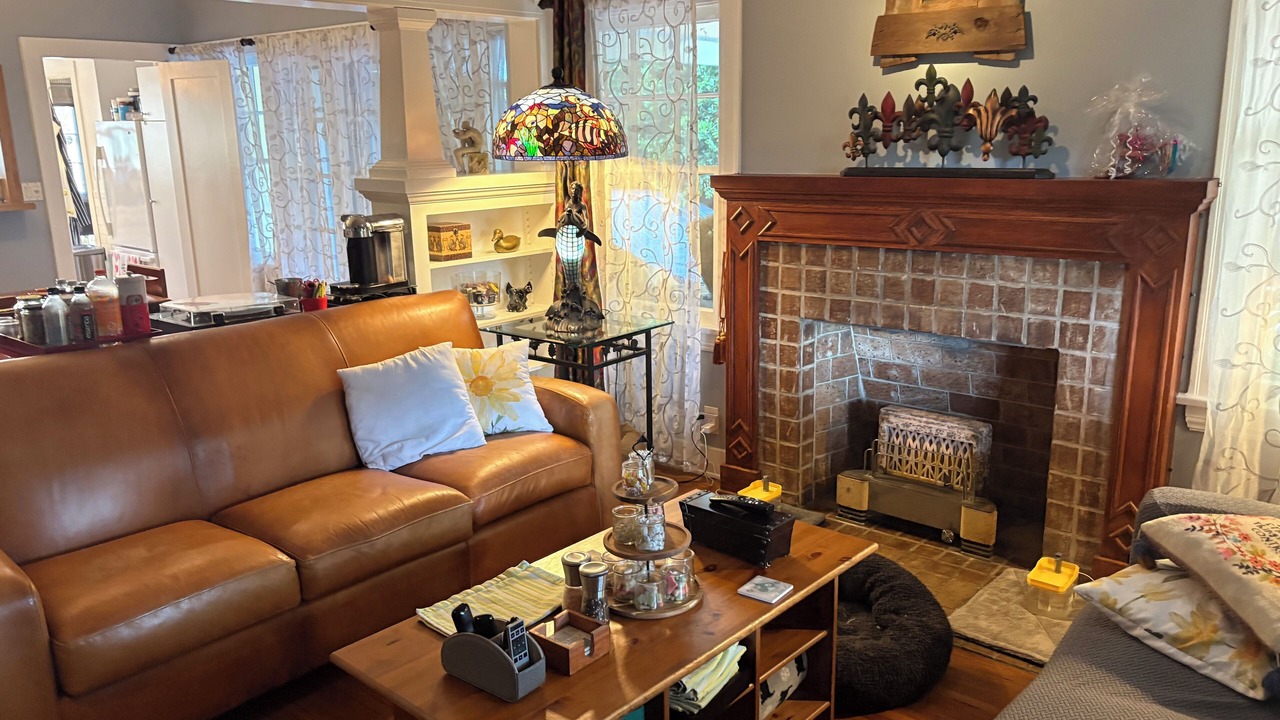 Photo of Livingroom in Melrose