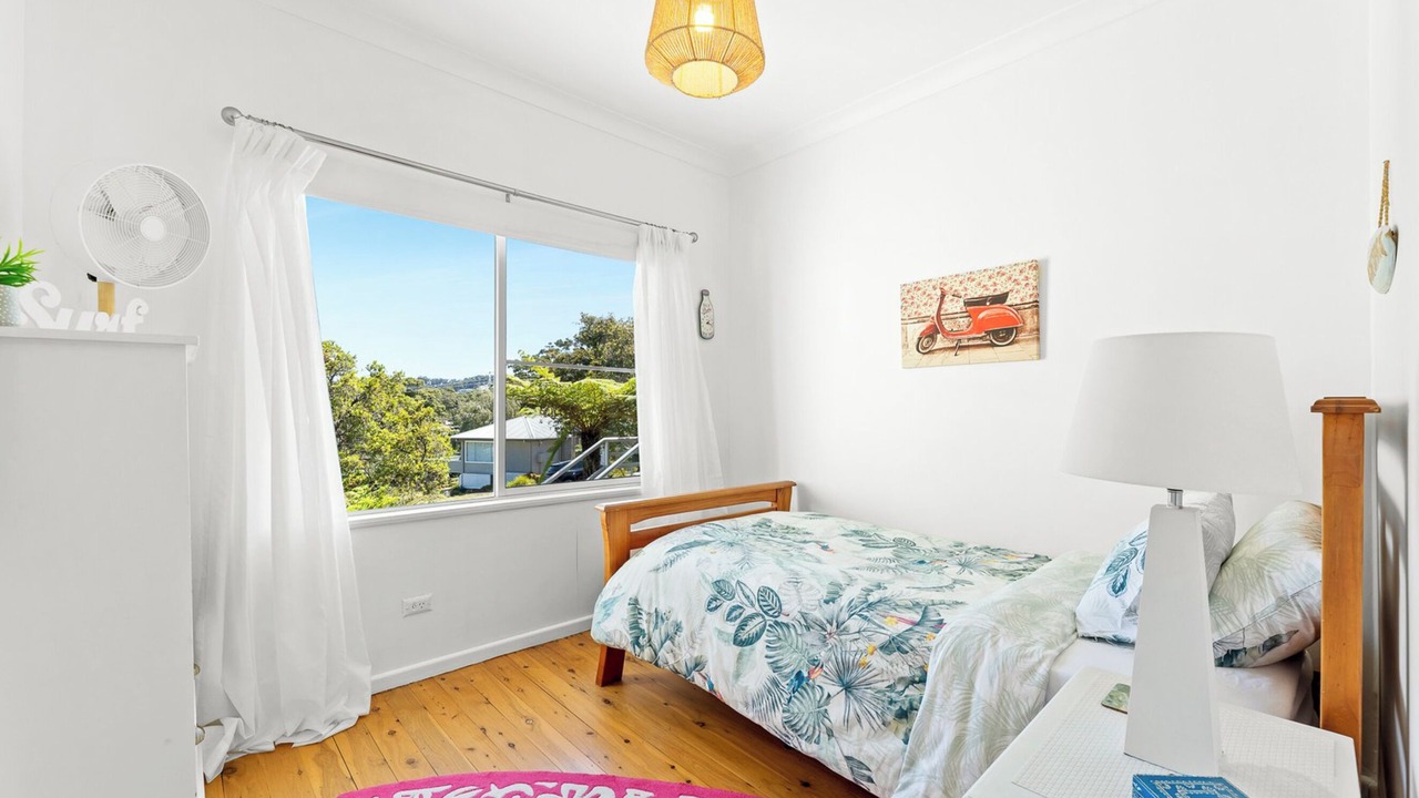 Photo of Bedroom in Denhams Beach