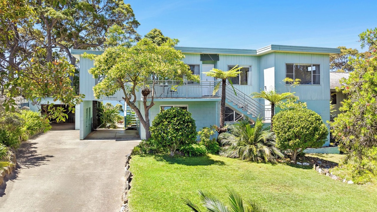 Photo of Outdoor in Denhams Beach