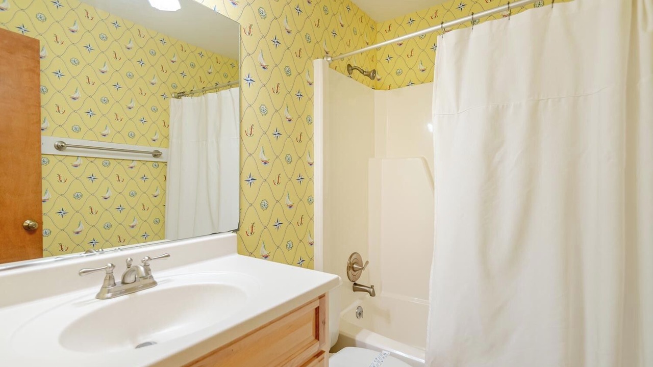Photo of Bathroom in Carolina Dunes