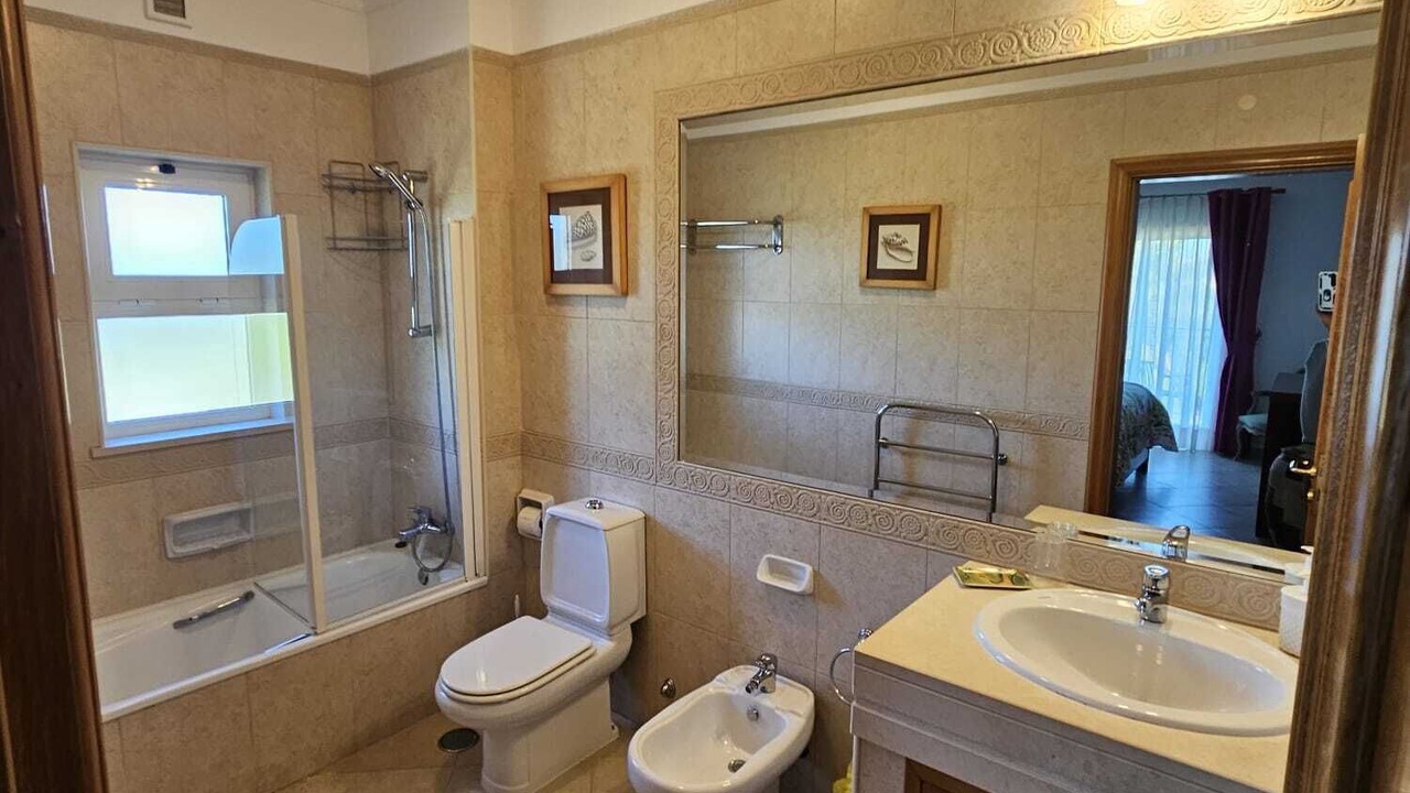 Photo of Bathroom in Atalaia