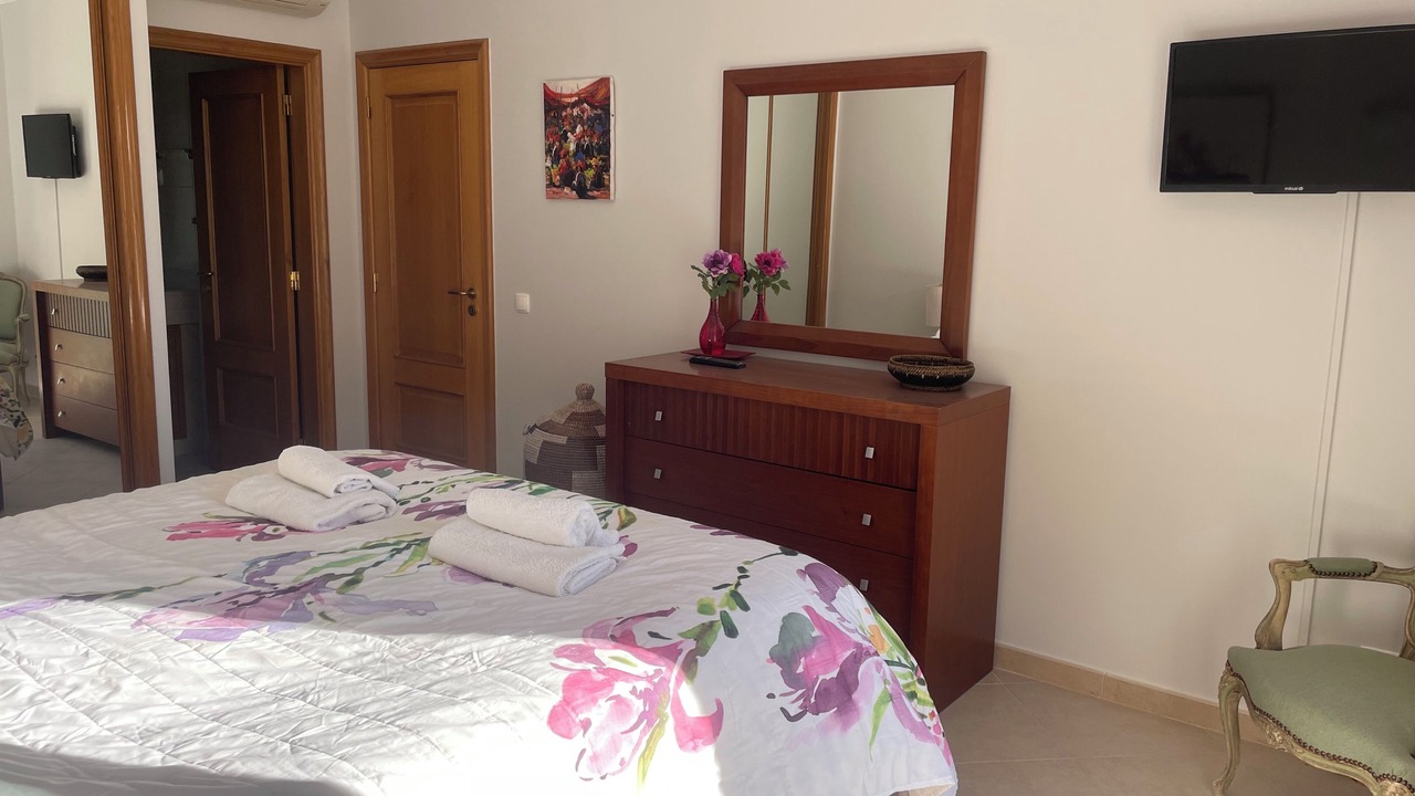 Photo of Bedroom in Atalaia
