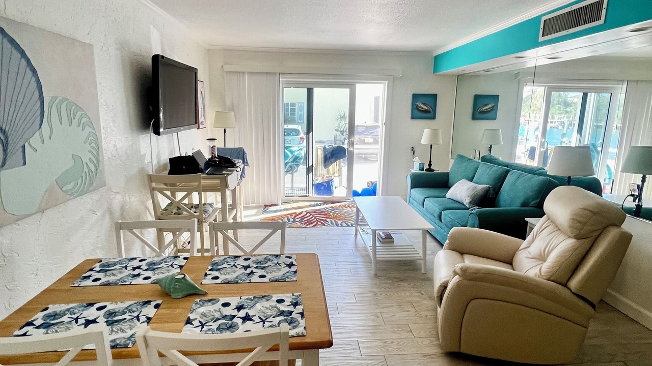 Photo of Livingroom in Marathon