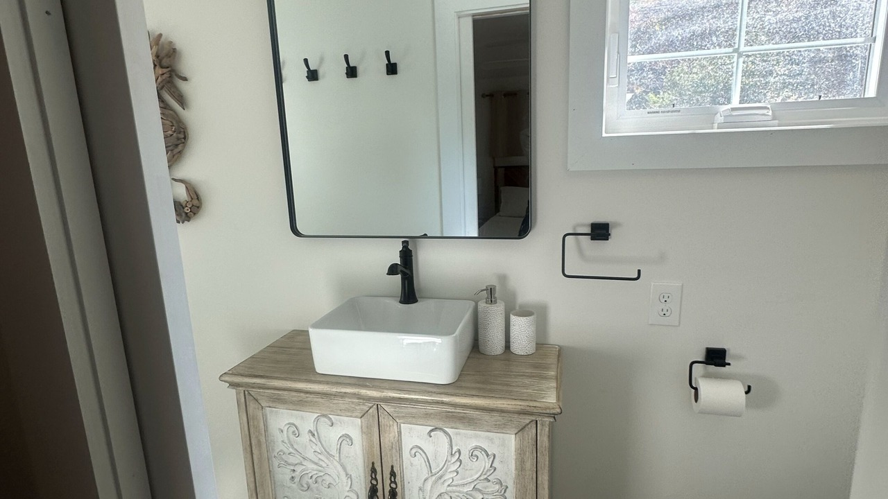 Photo of Bathroom in Cape May Court House