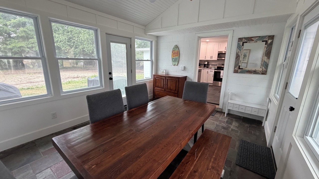 Photo of Livingroom in Cape May Court House