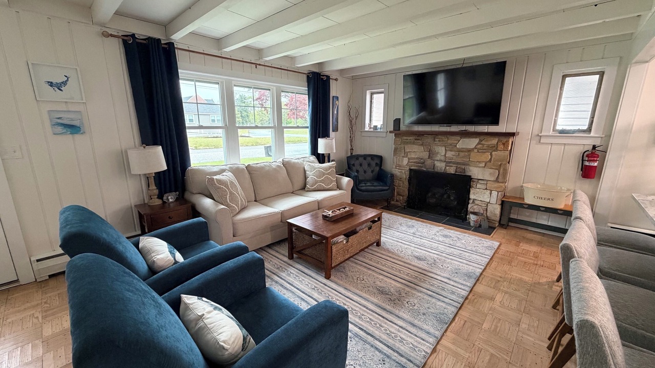 Photo of Livingroom in Cape May Court House