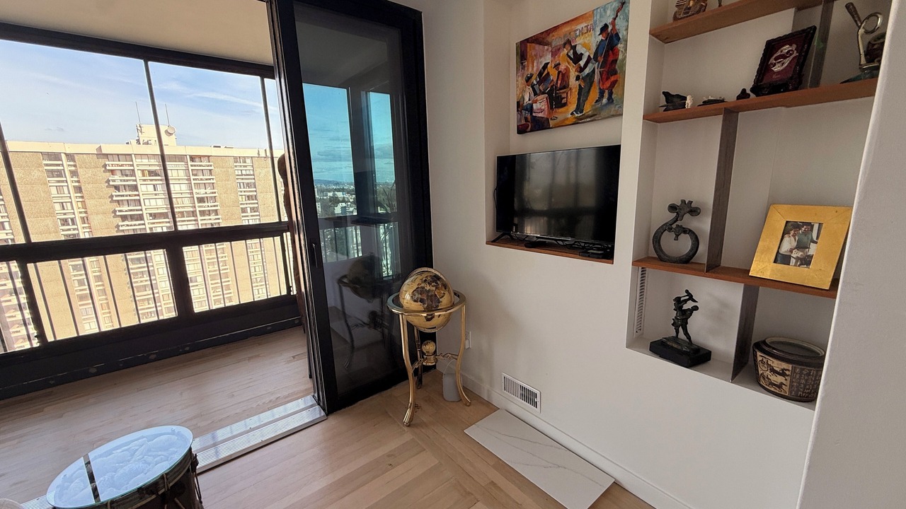 Photo of Livingroom in Hollyburn