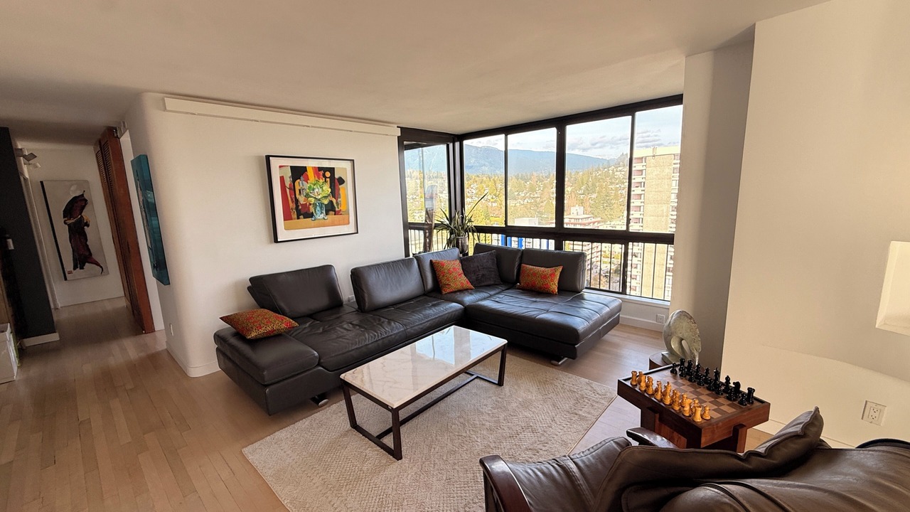 Photo of Livingroom in Hollyburn