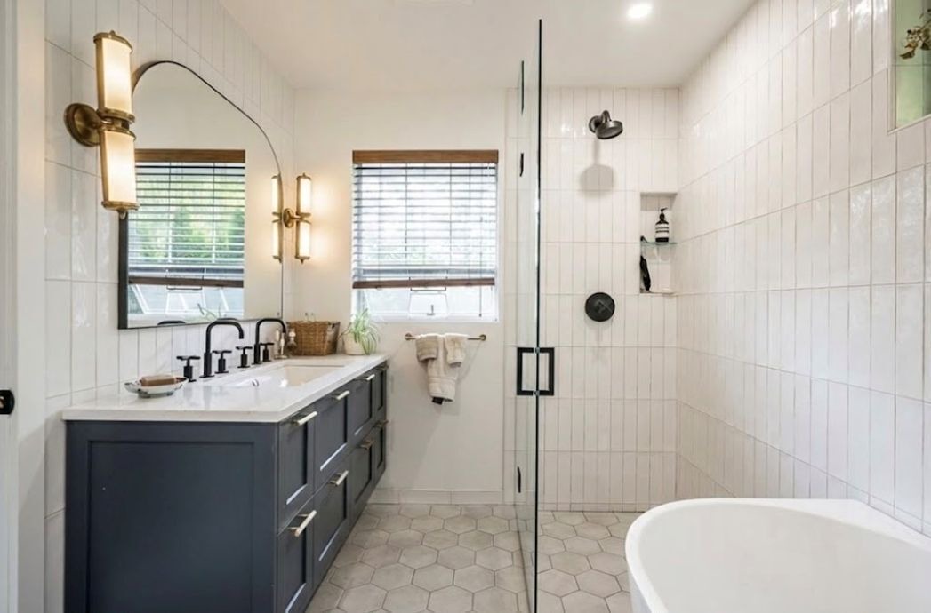 Photo of Bathroom in West Vancouver
