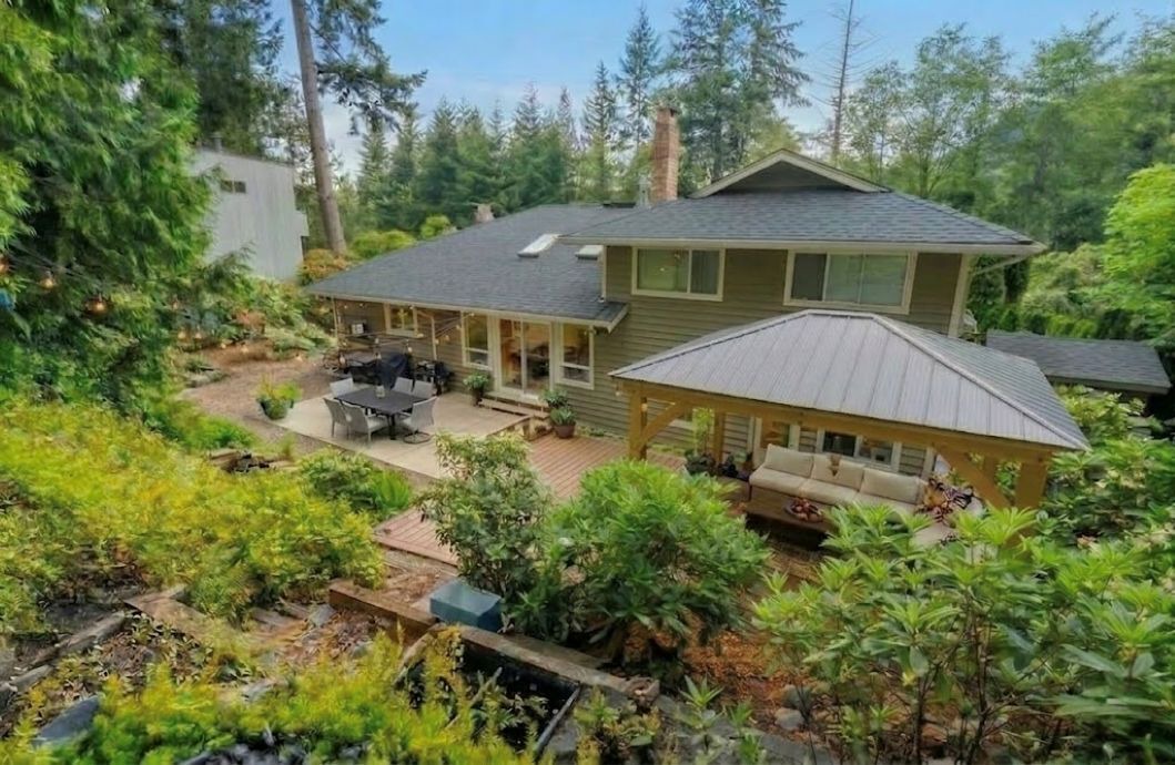 Photo of Outdoor in West Vancouver