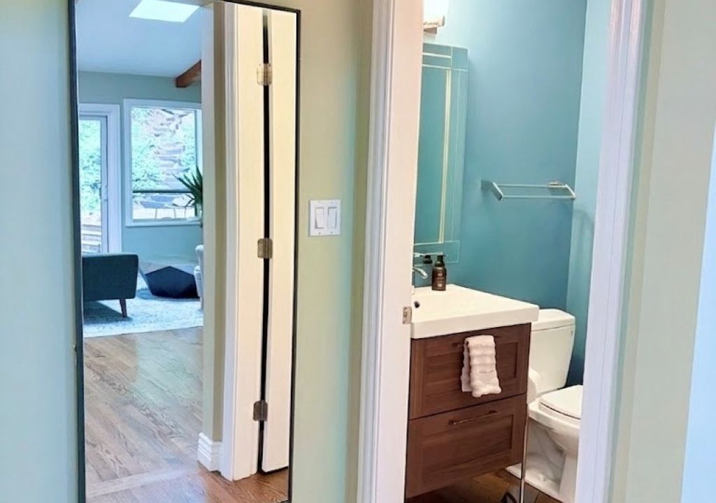 Photo of Bathroom in West Vancouver