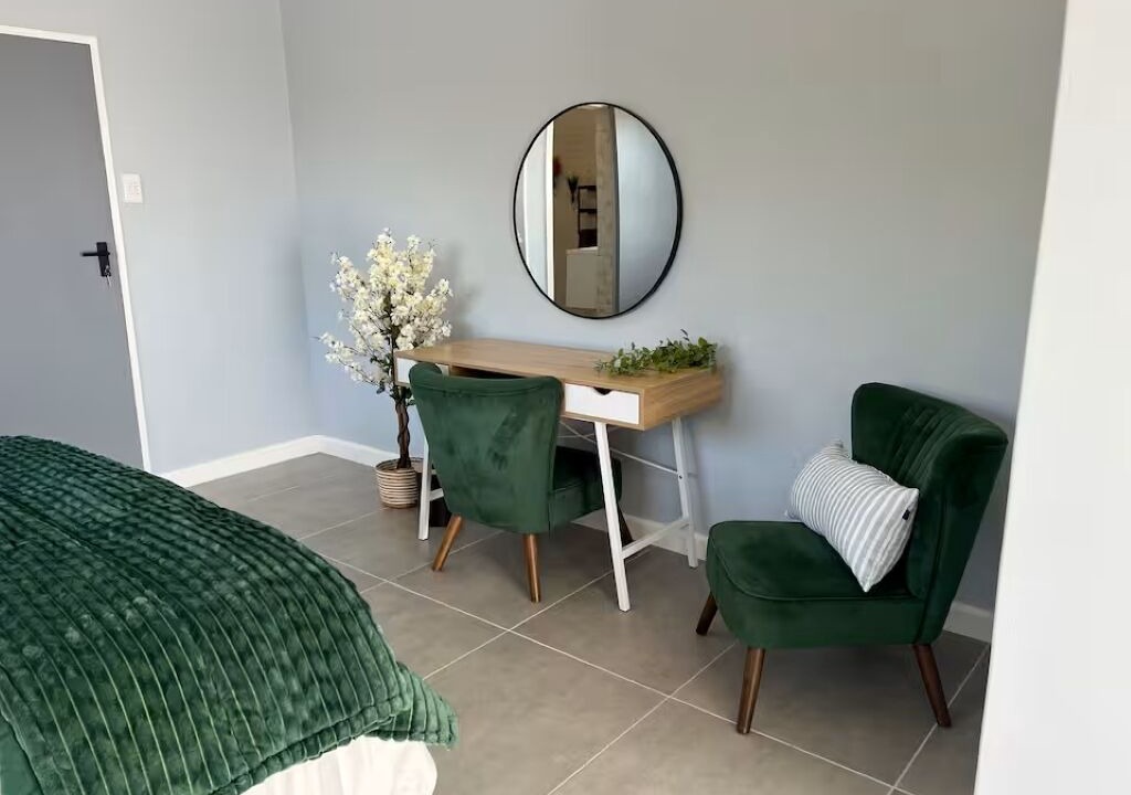 Photo of Bedroom in Mountainside