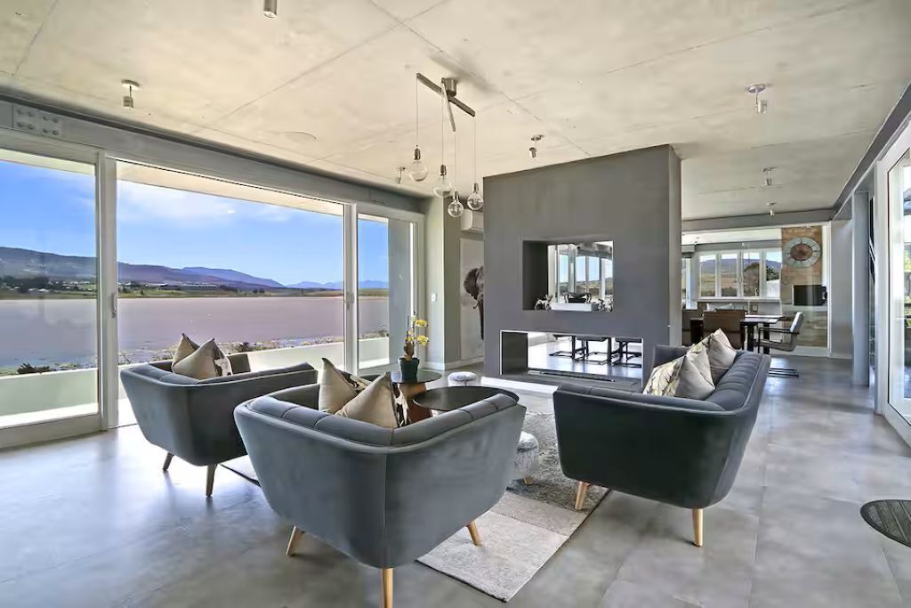 Photo of Livingroom in Fisherhaven