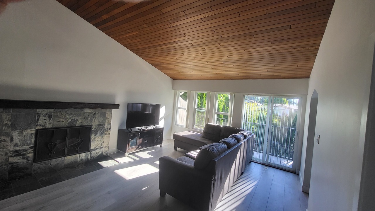 Photo of Livingroom in Pemberton Heights
