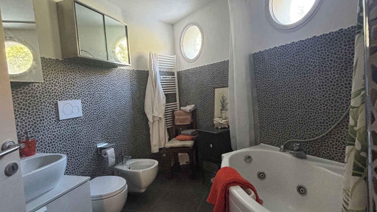 Photo of Bathroom in Livorno