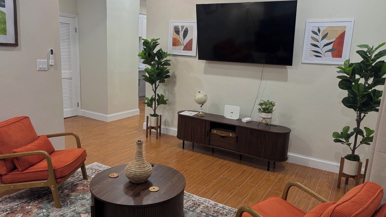 Photo of Livingroom in Nassau