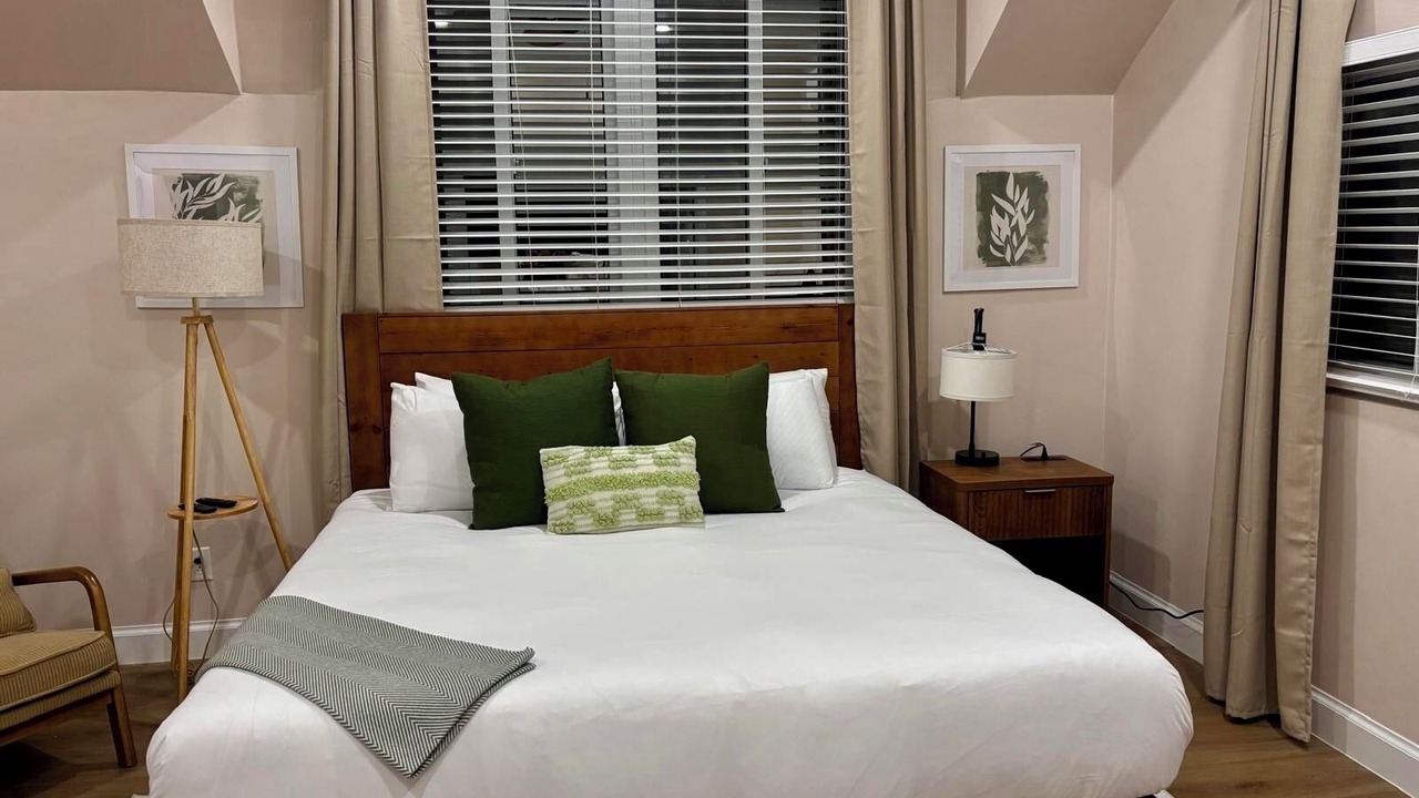 Photo of Bedroom in Nassau