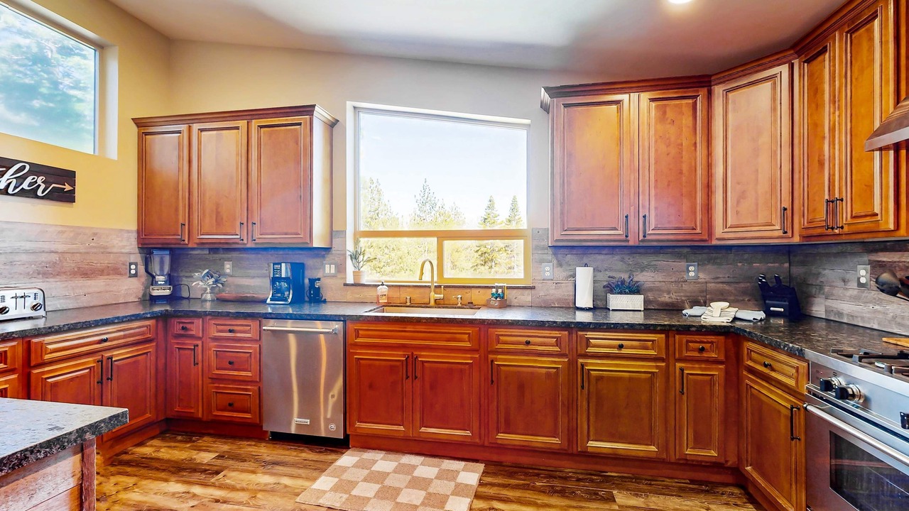 Photo of Kitchen in North Upper Truckee