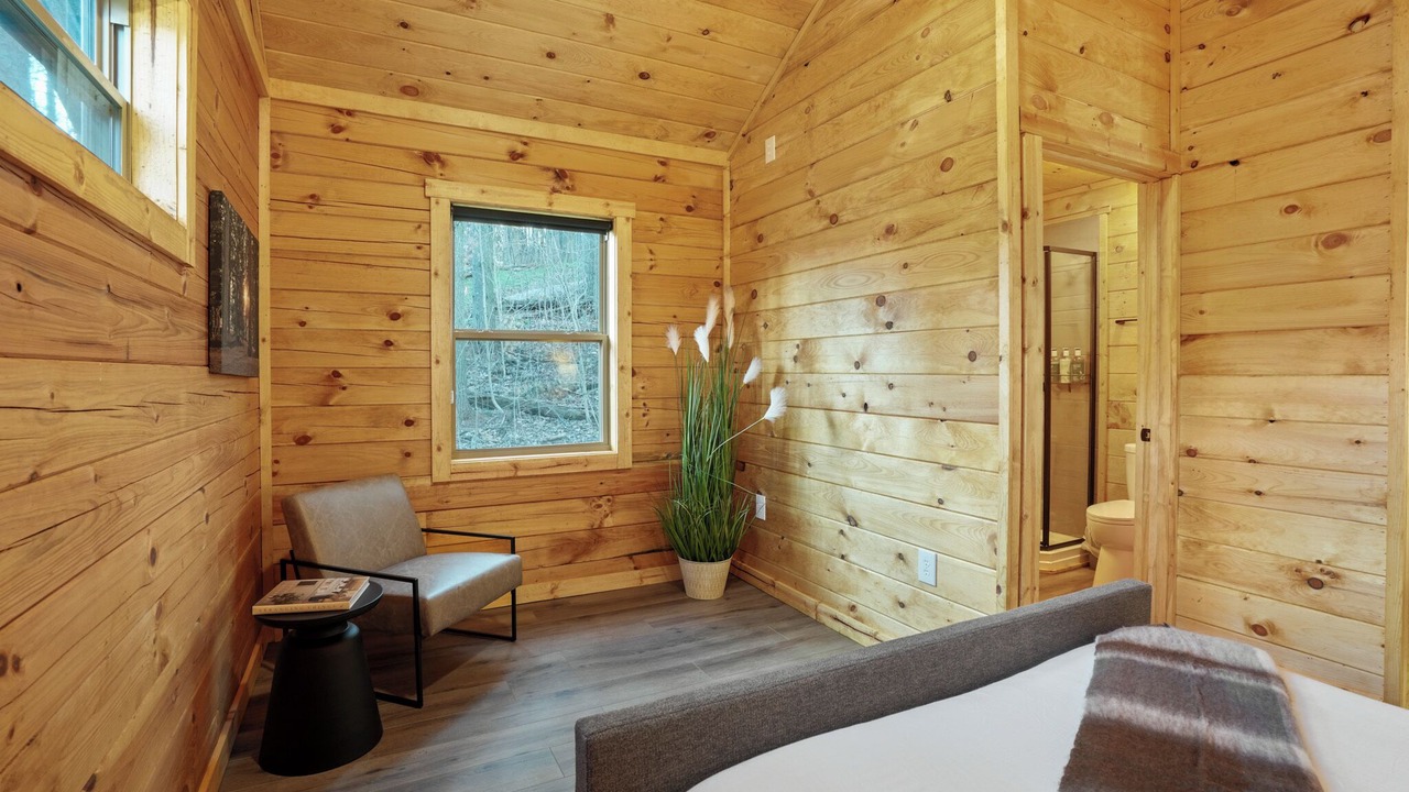 Photo of Bedroom in McArthur