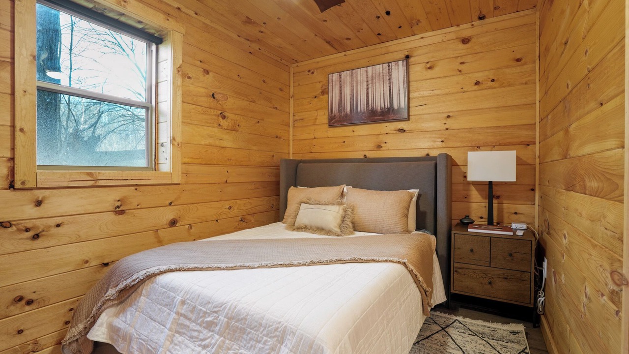 Photo of Bedroom in McArthur