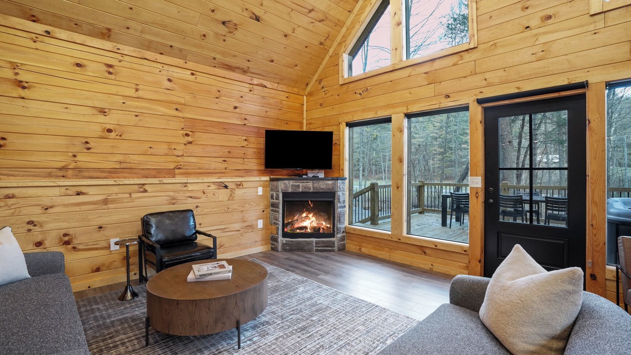 Photo of Livingroom in McArthur