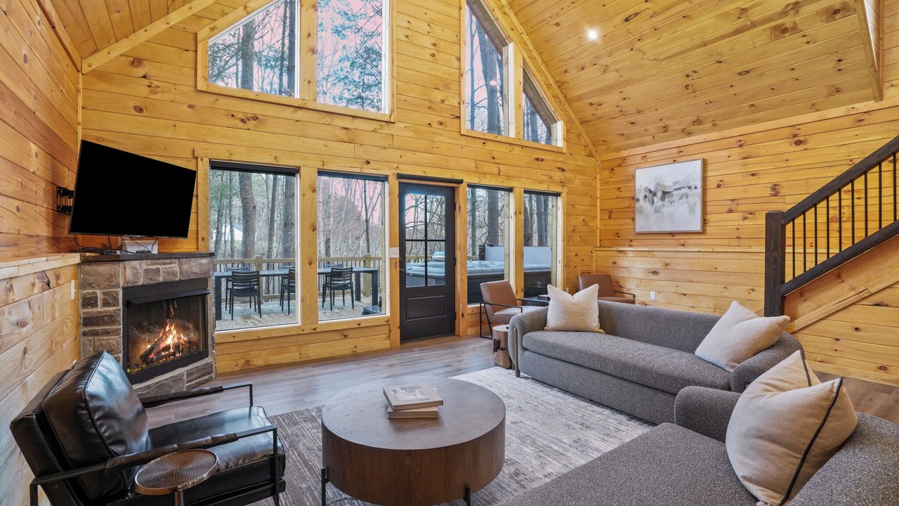 Photo of Livingroom in McArthur