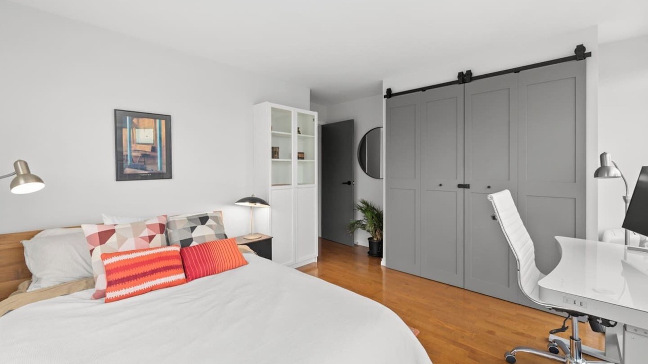 Photo of Bedroom in Lower Lonsdale