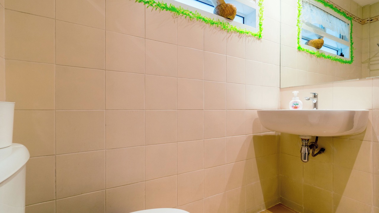 Photo of Bathroom in Khlong Toei