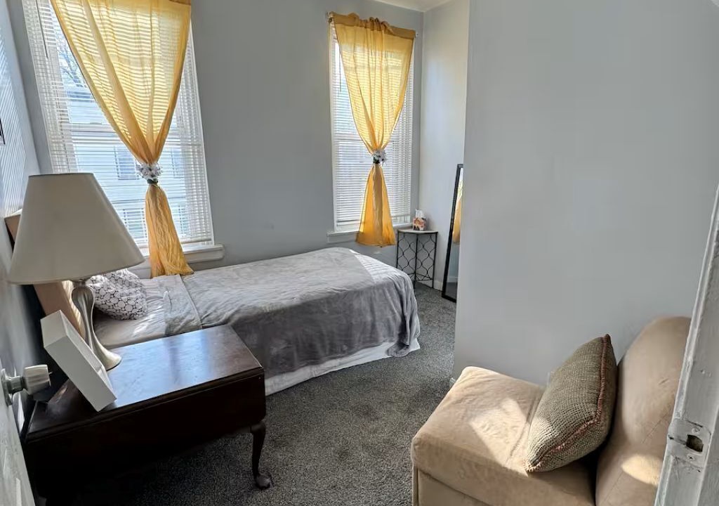 Photo of Bedroom in Fairlawn
