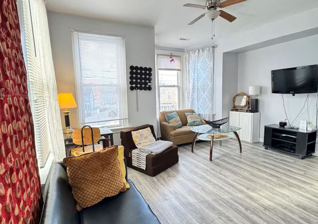 Photo of Livingroom in Fairlawn